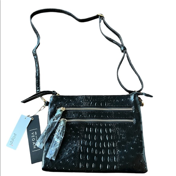 Poppi Handbags - NWT Poppi Vegan Black Croco Leather Crossbody Bag!